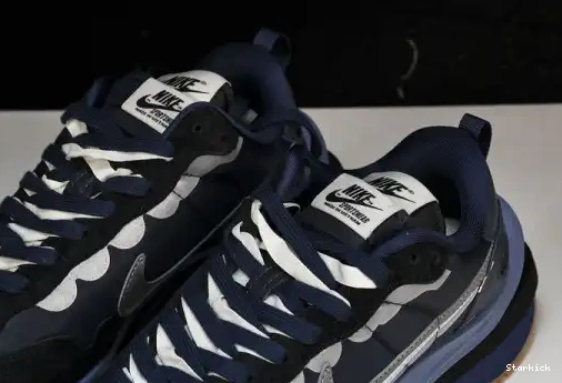 DD1875-700 sacai Vaporwaffle Dark Blue Nike 0613